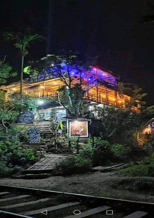 Tree House Cafe Ella Exterior foto